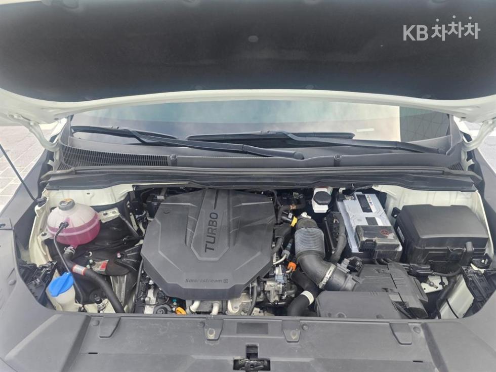 Kia Carnival — miniaturë 6
