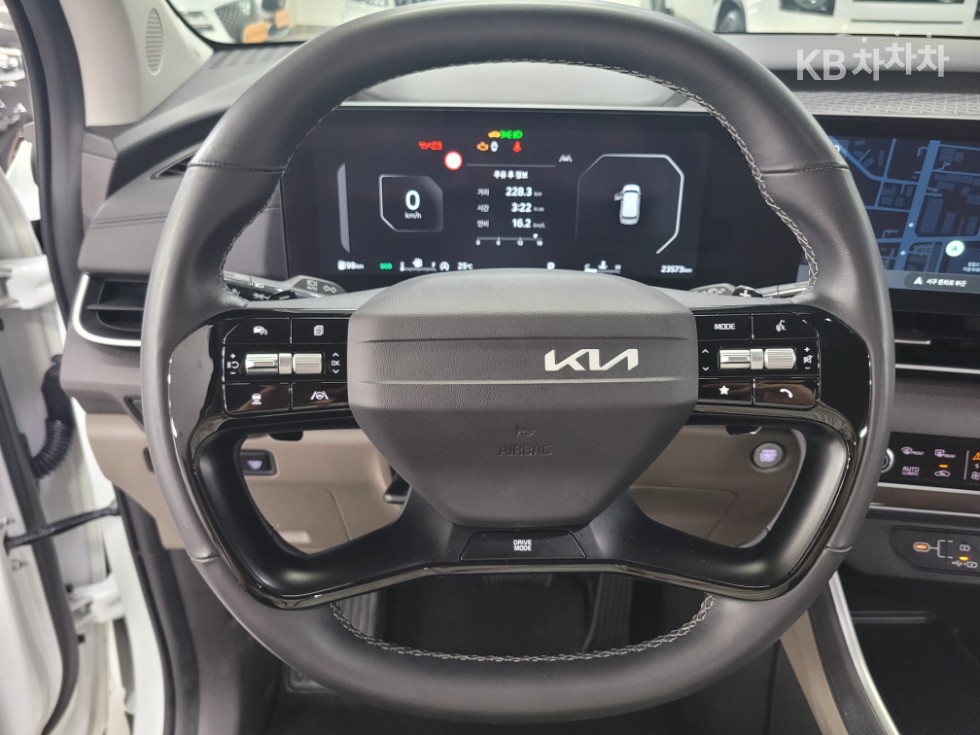 Kia Carnival — miniaturë 8