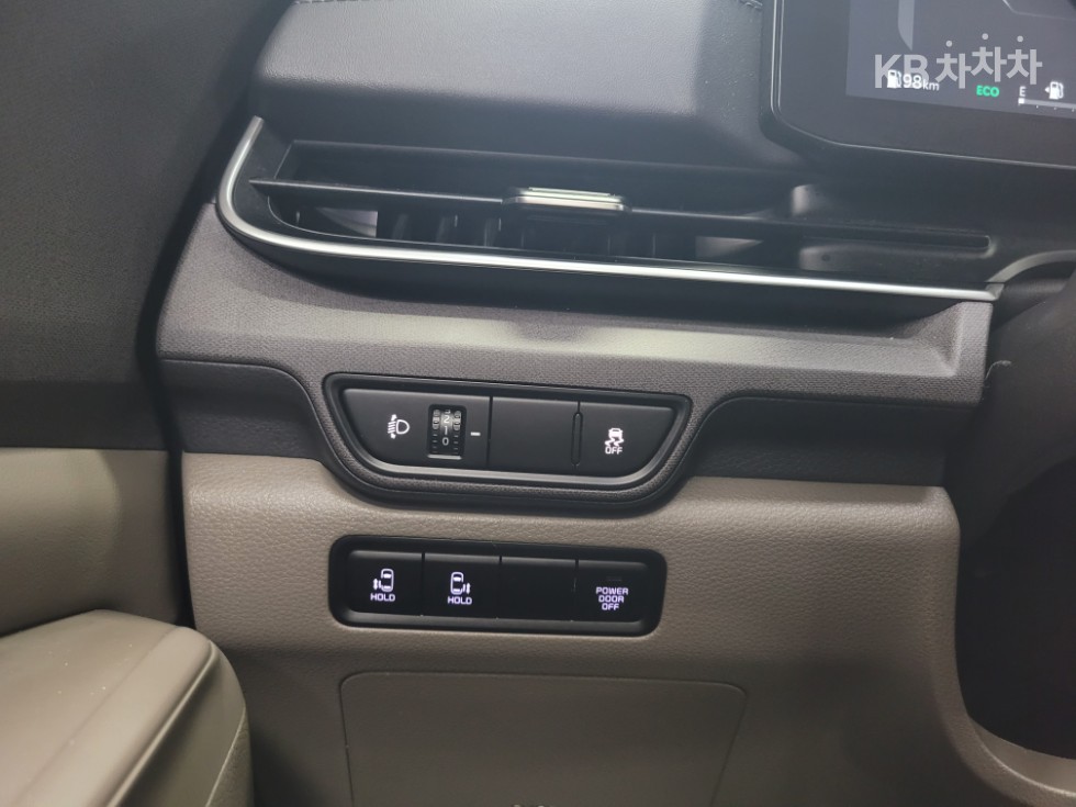 Kia Carnival — miniaturë 12
