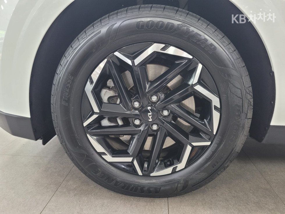 Kia Carnival — miniaturë 31