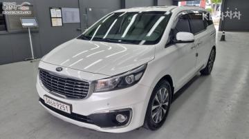 Kia Carnival 9인승 2.2 디젤 — foto 1