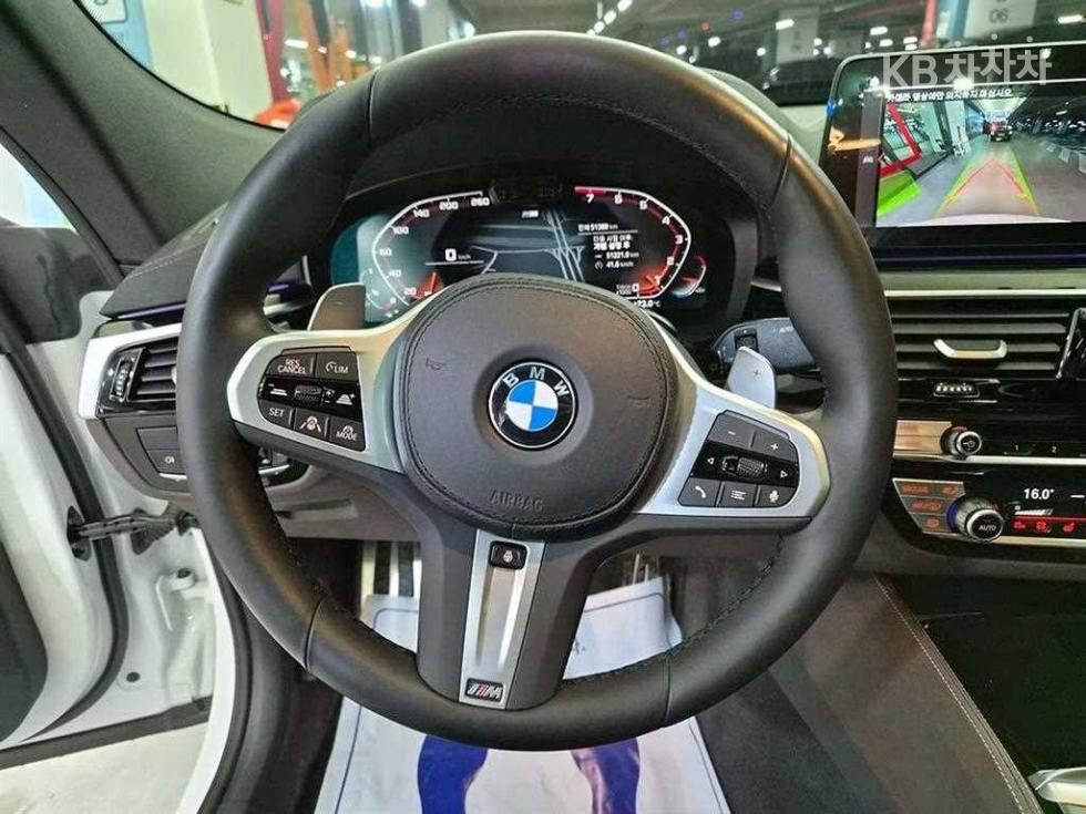 2023 BMW BMW photo