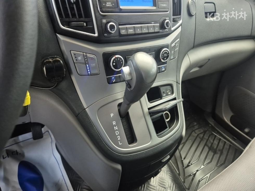 Hyundai Starex — miniaturë 8