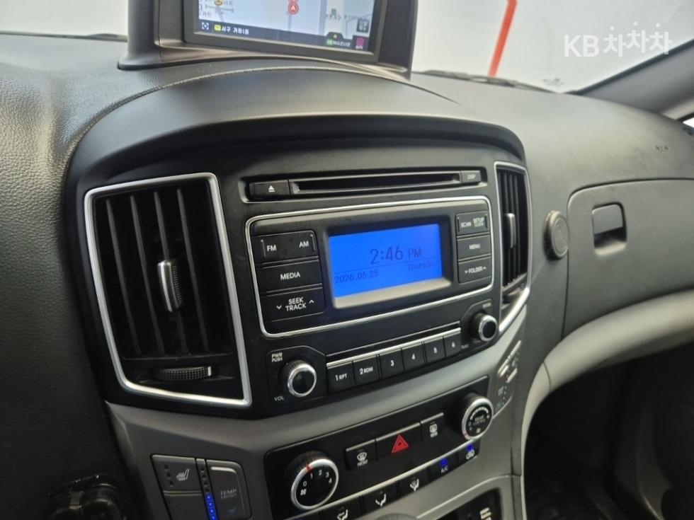 Hyundai Starex — miniaturë 15