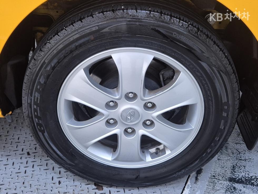 Hyundai Starex — miniaturë 20