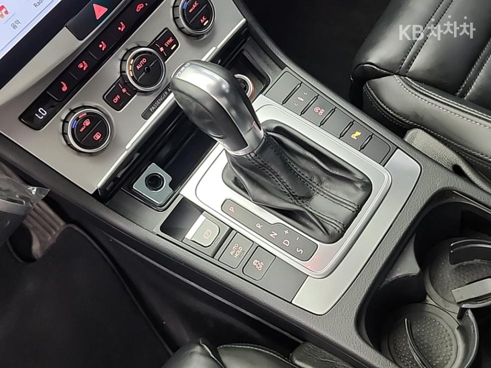 Volkswagen Passat CC — miniaturë 8