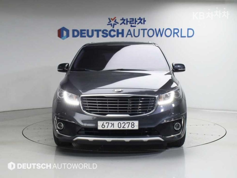 Kia Carnival — miniaturë 3