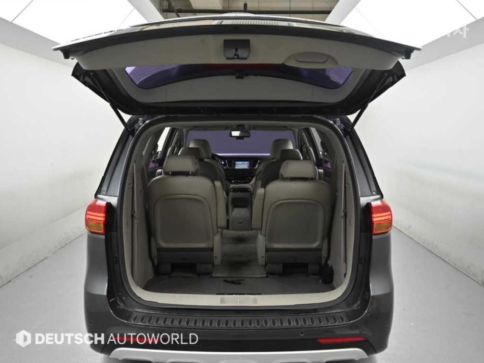 Kia Carnival — miniaturë 19