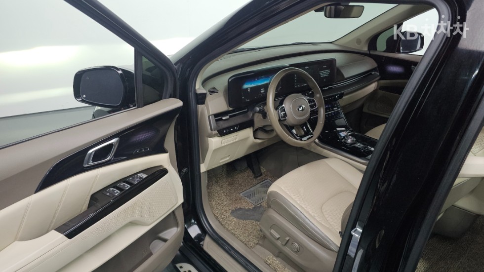 Kia Carnival — miniaturë 10