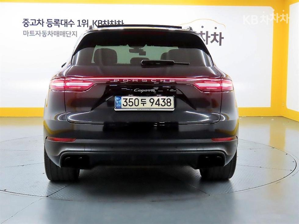 2020 Porsche (9Y0) photo
