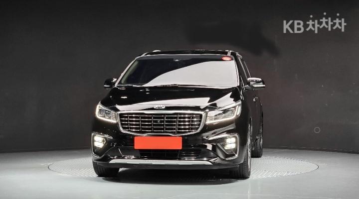 Kia Carnival 9인승 2.2 디젤 — foto 1