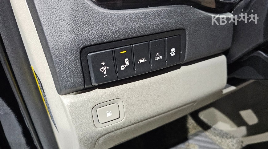 Kia Carnival — miniaturë 18