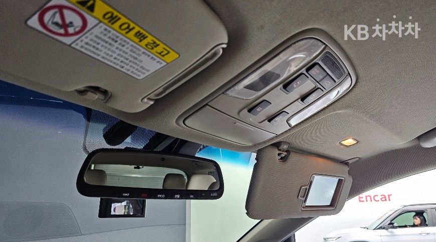 Kia Carnival — miniaturë 19
