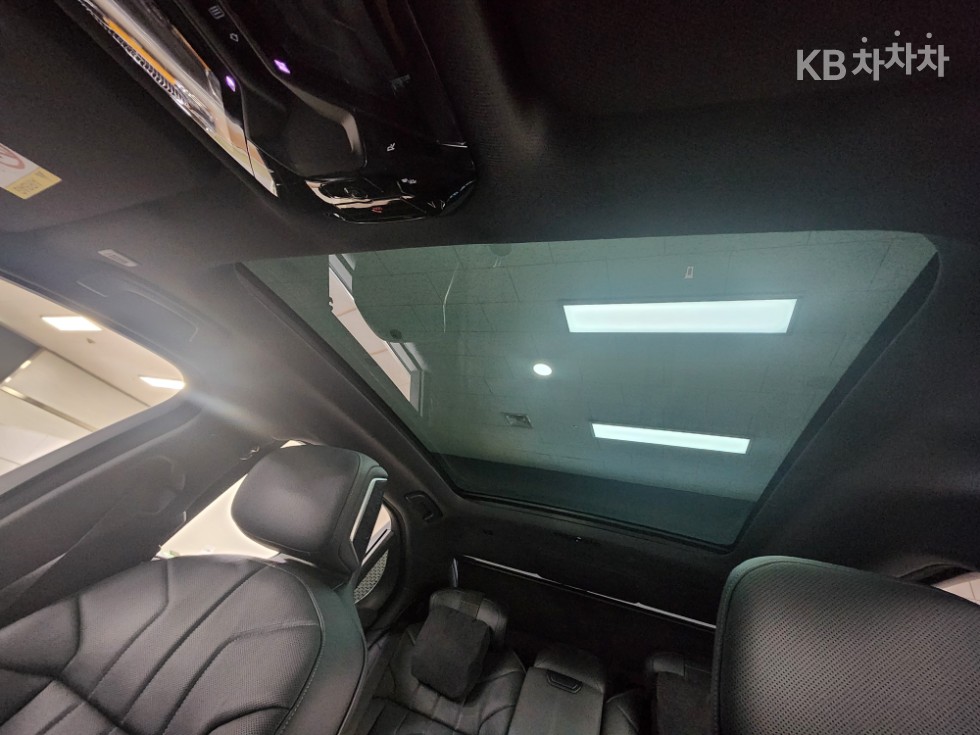 BMW 7er — miniaturë 21