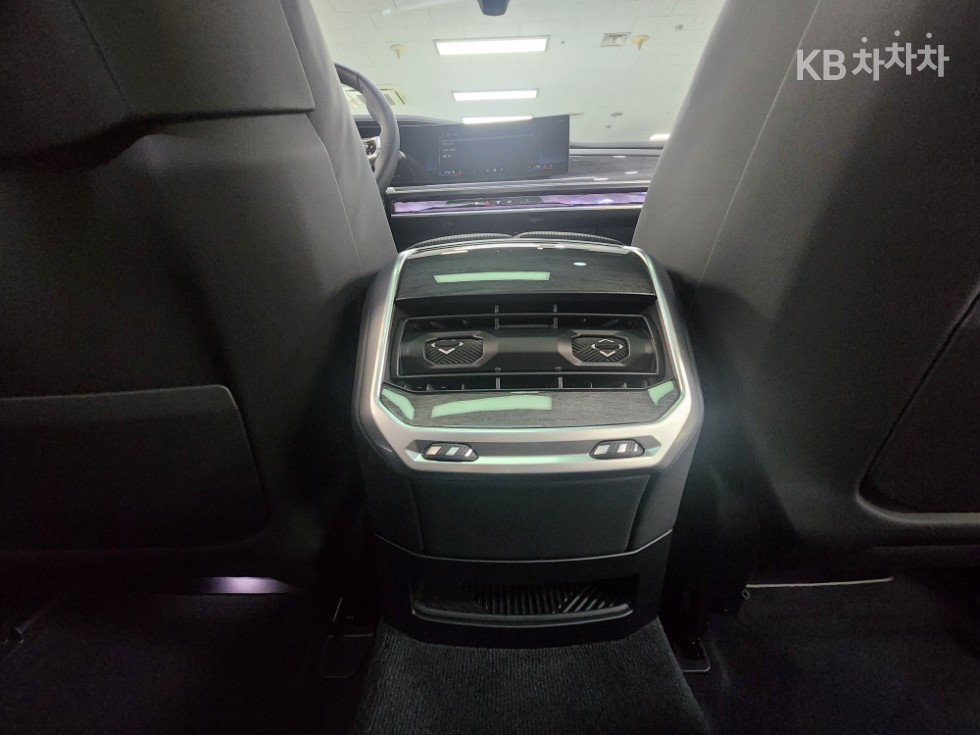 BMW 7er — miniaturë 25