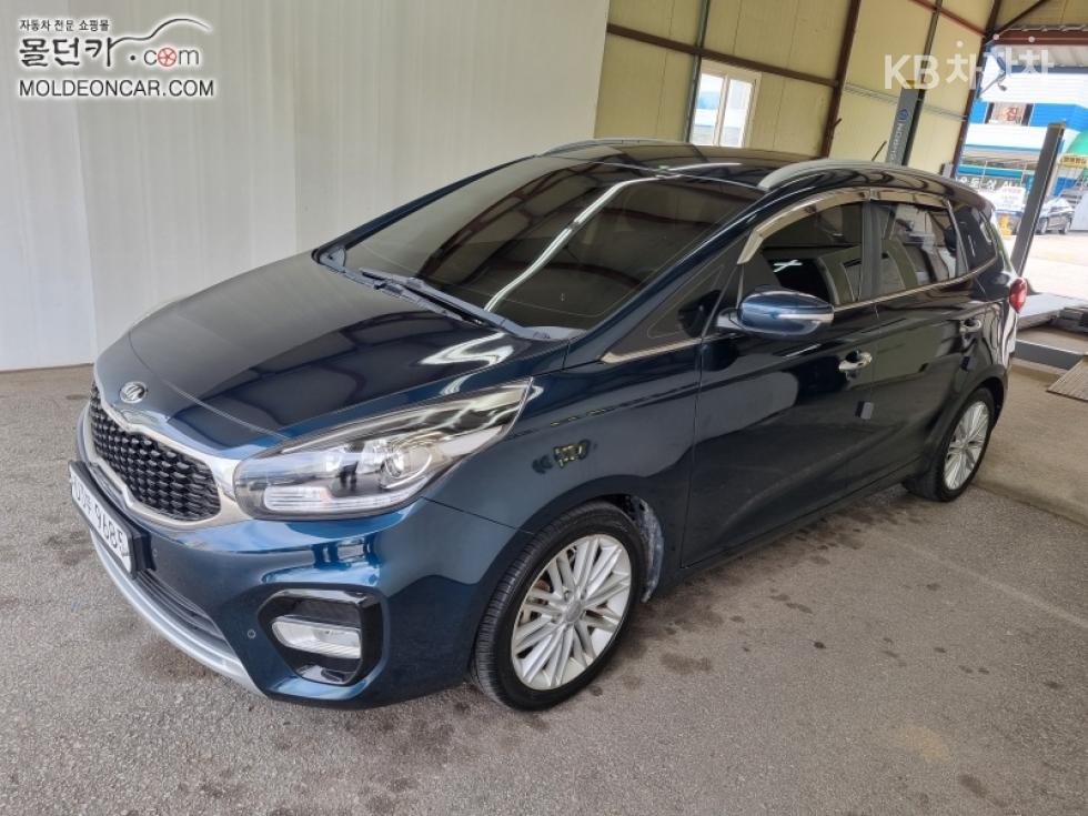 Kia Carens — miniaturë 2