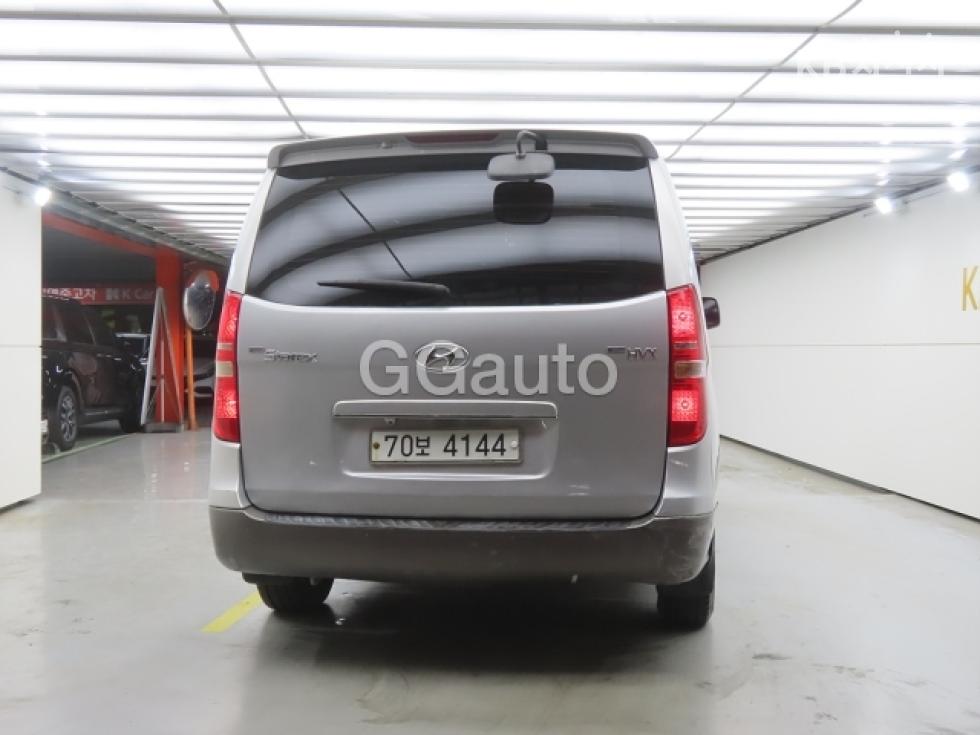 Hyundai Starex — miniaturë 3