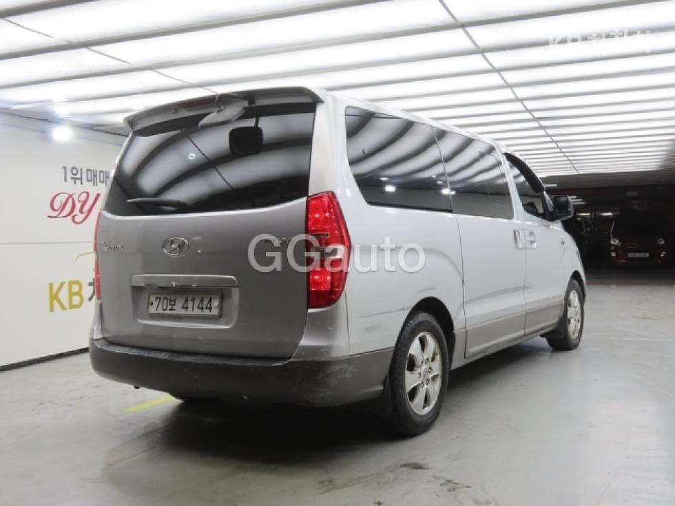 Hyundai Starex — miniaturë 4