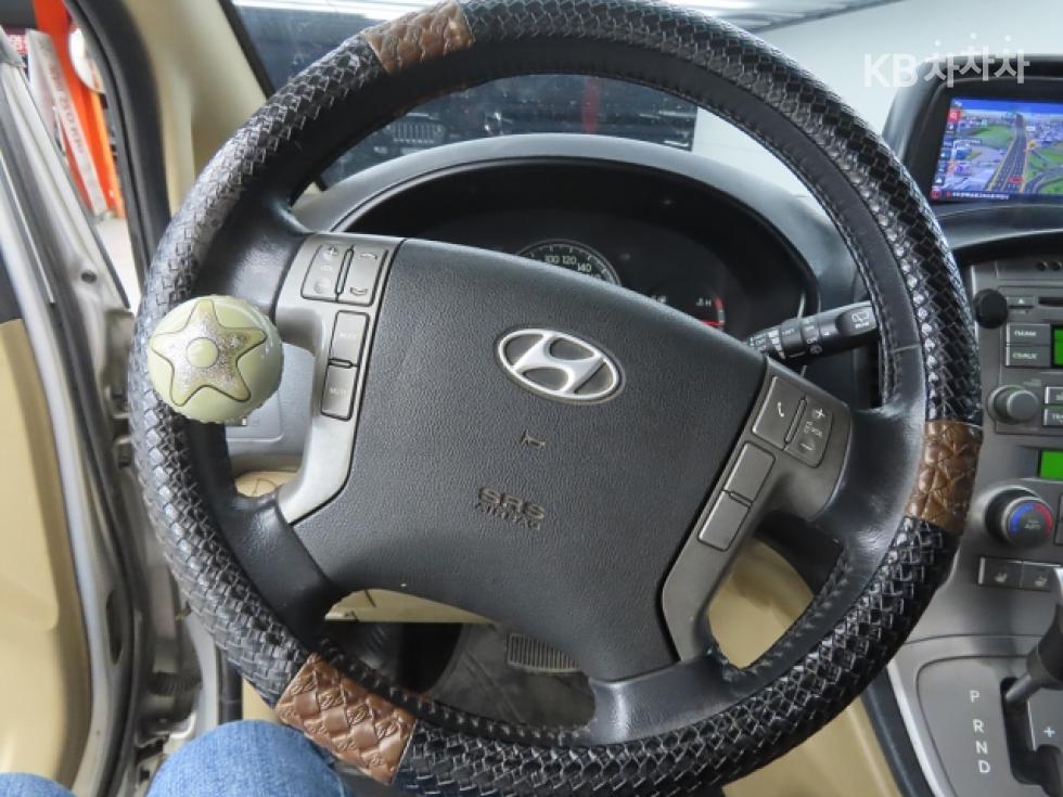 Hyundai Starex — miniaturë 9