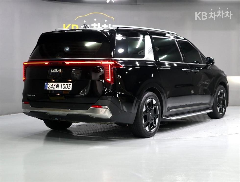 Kia Carnival — miniaturë 3