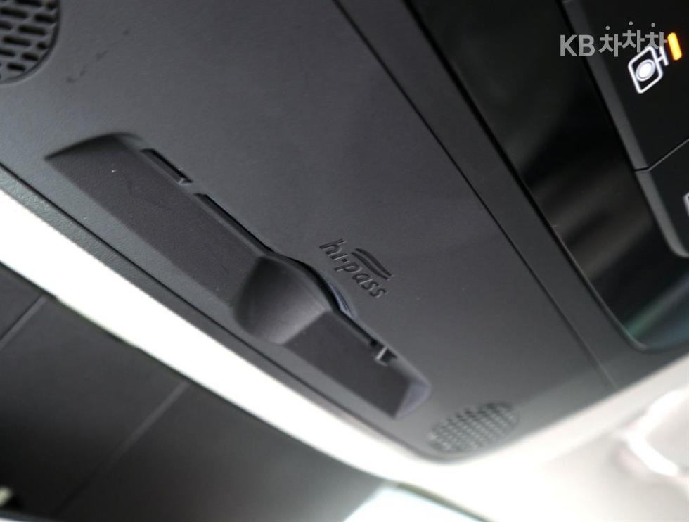 Kia Carnival — miniaturë 16