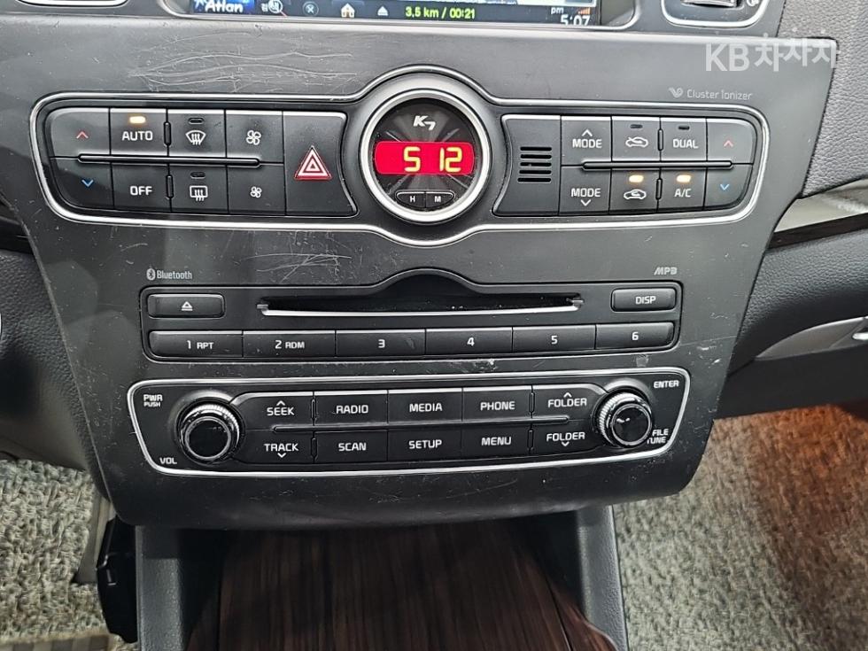 Kia K7 — miniaturë 10