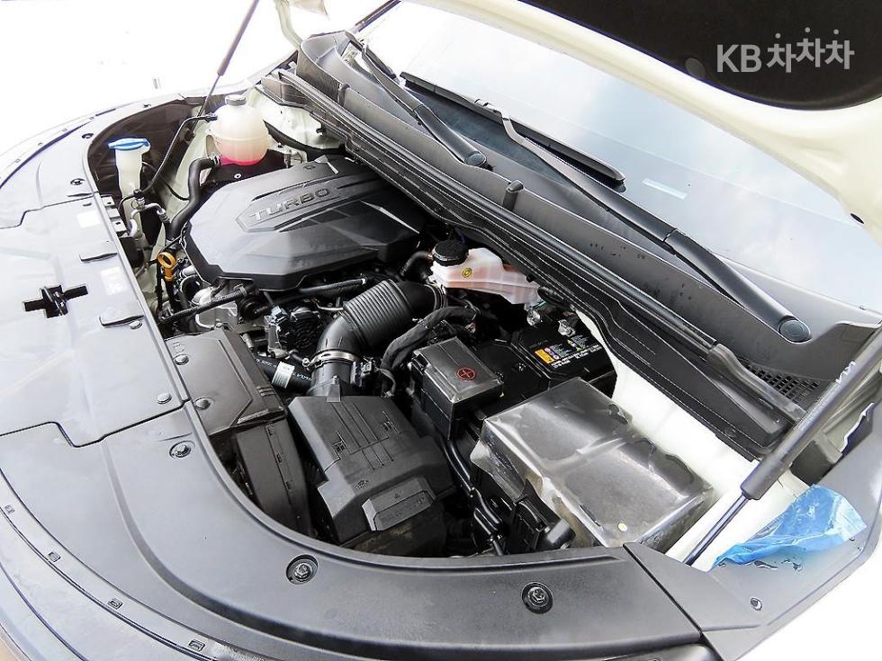 Kia Carnival — miniaturë 19