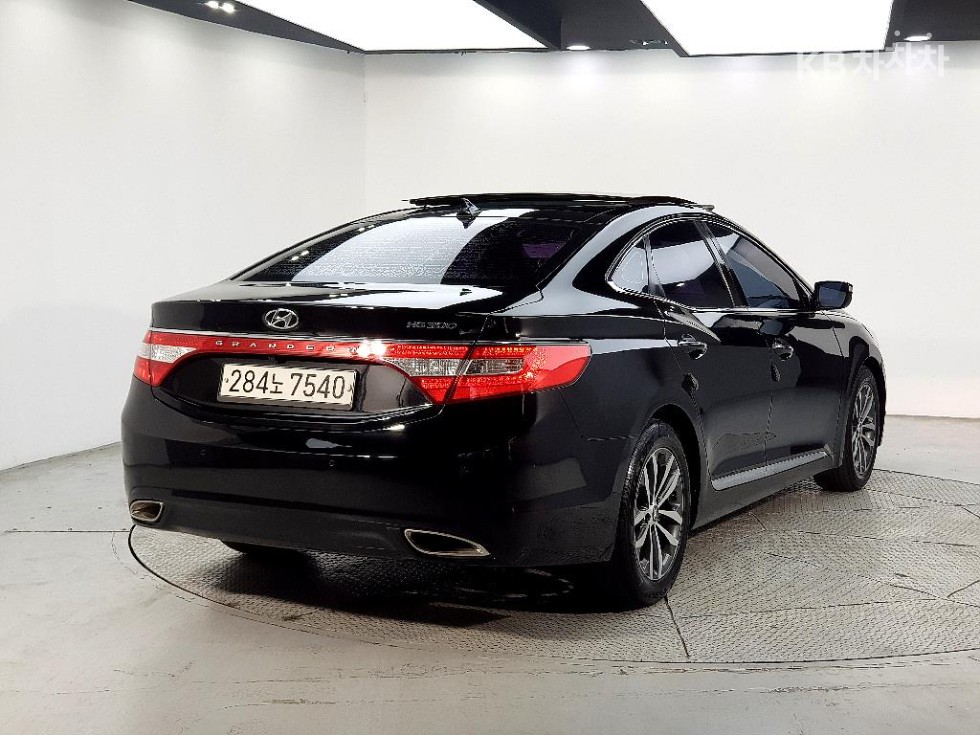 Hyundai Grandeur — miniaturë 4