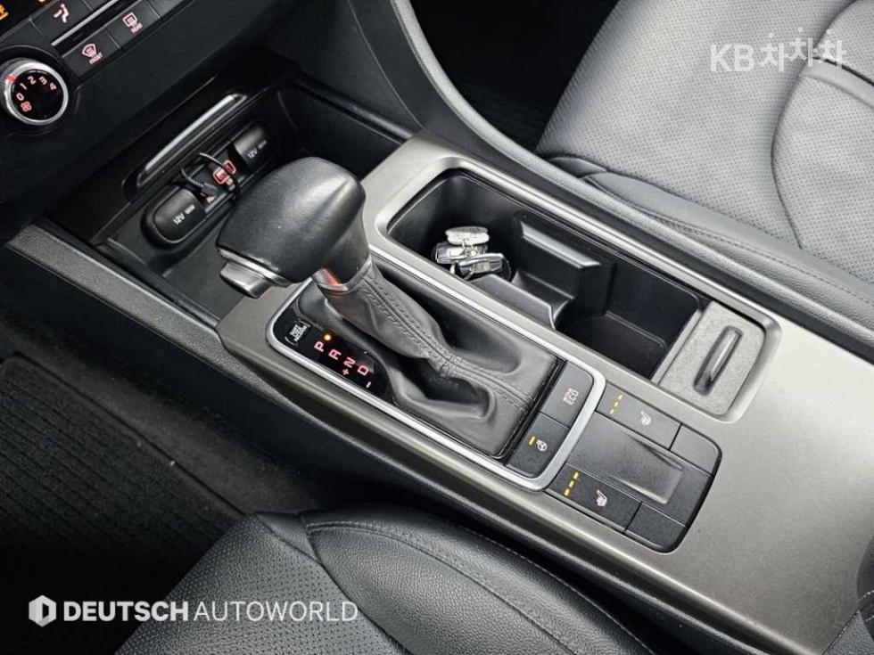 Kia K5 — miniaturë 9