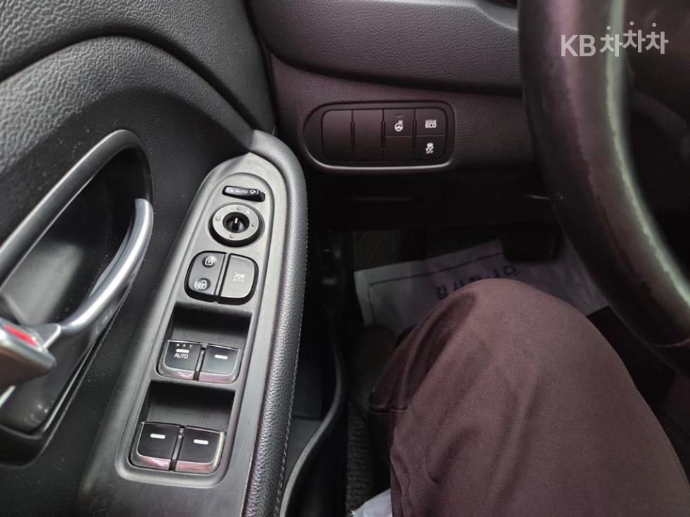 Kia Carens — miniaturë 13