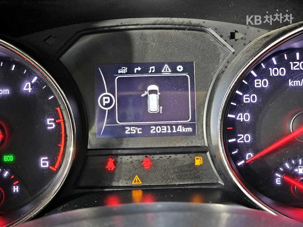 Kia Carnival — miniaturë 7