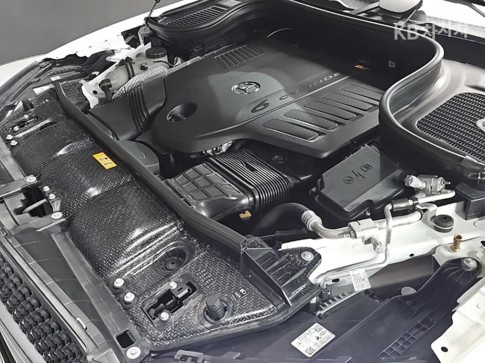 Mercedes-Benz GLE — miniaturë 5