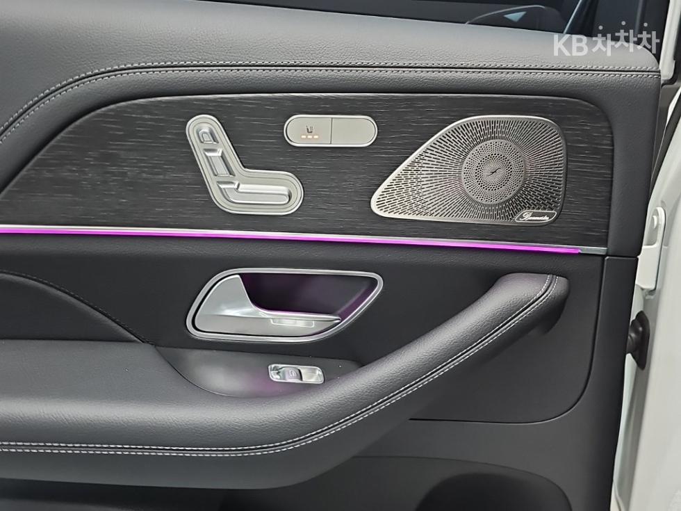 Mercedes-Benz GLE — miniaturë 13