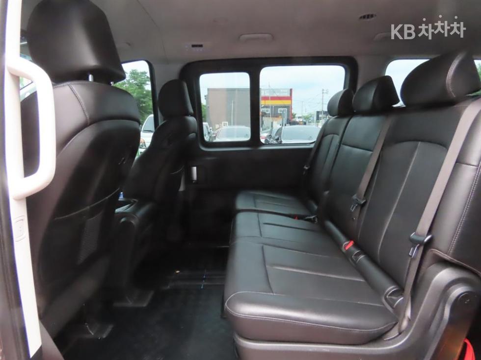 Hyundai Staria — miniaturë 8