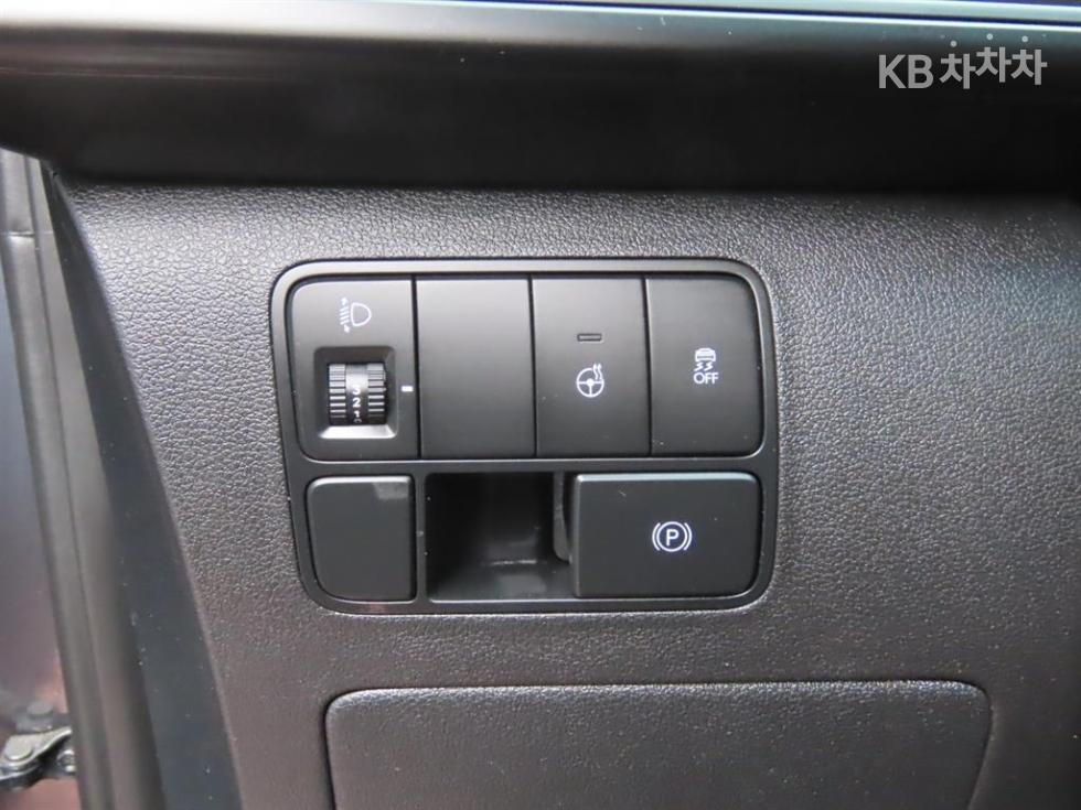 Hyundai Staria — miniaturë 15