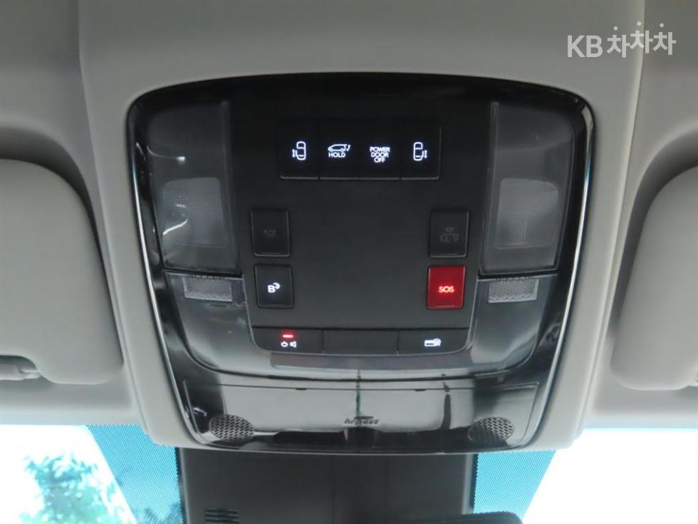 Hyundai Staria — miniaturë 18