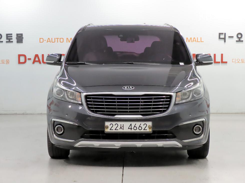 Kia Carnival — miniaturë 2