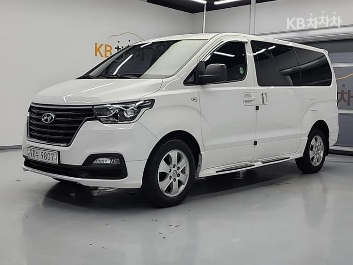 Hyundai Starex 7  seats — foto 1