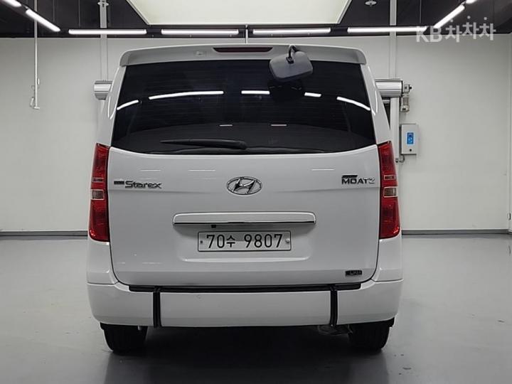 Hyundai Starex — miniaturë 3