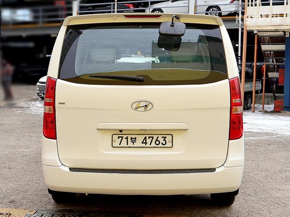 Hyundai Starex — miniaturë 3