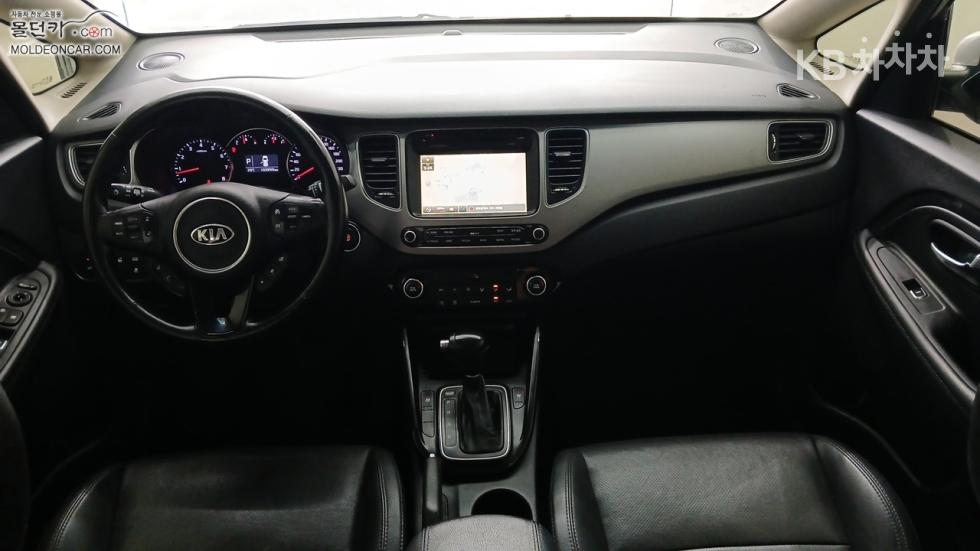 Kia Carens — miniaturë 7
