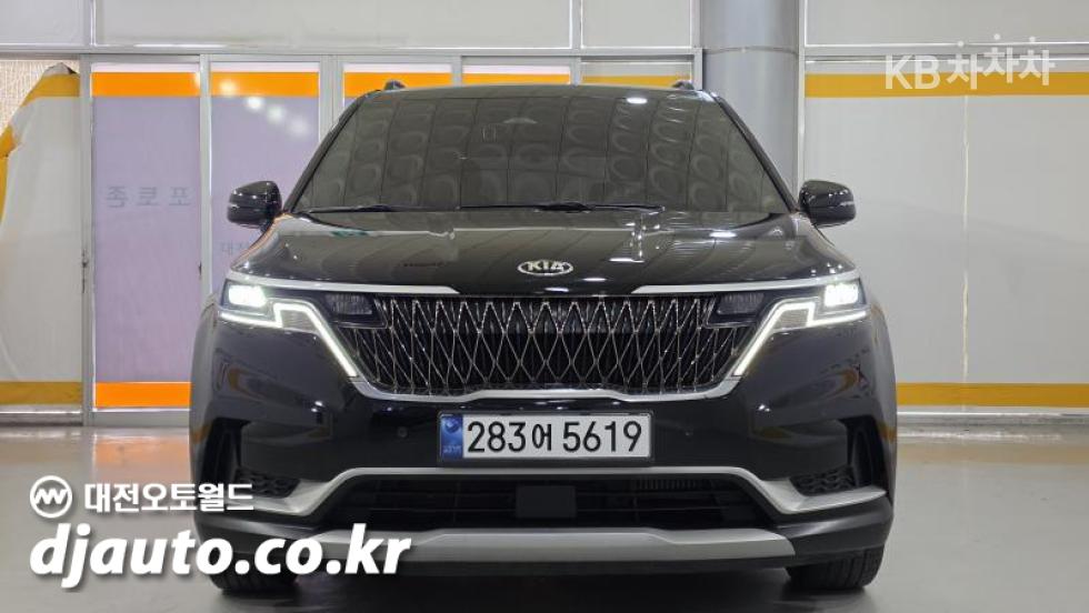 Kia Carnival — miniaturë 2