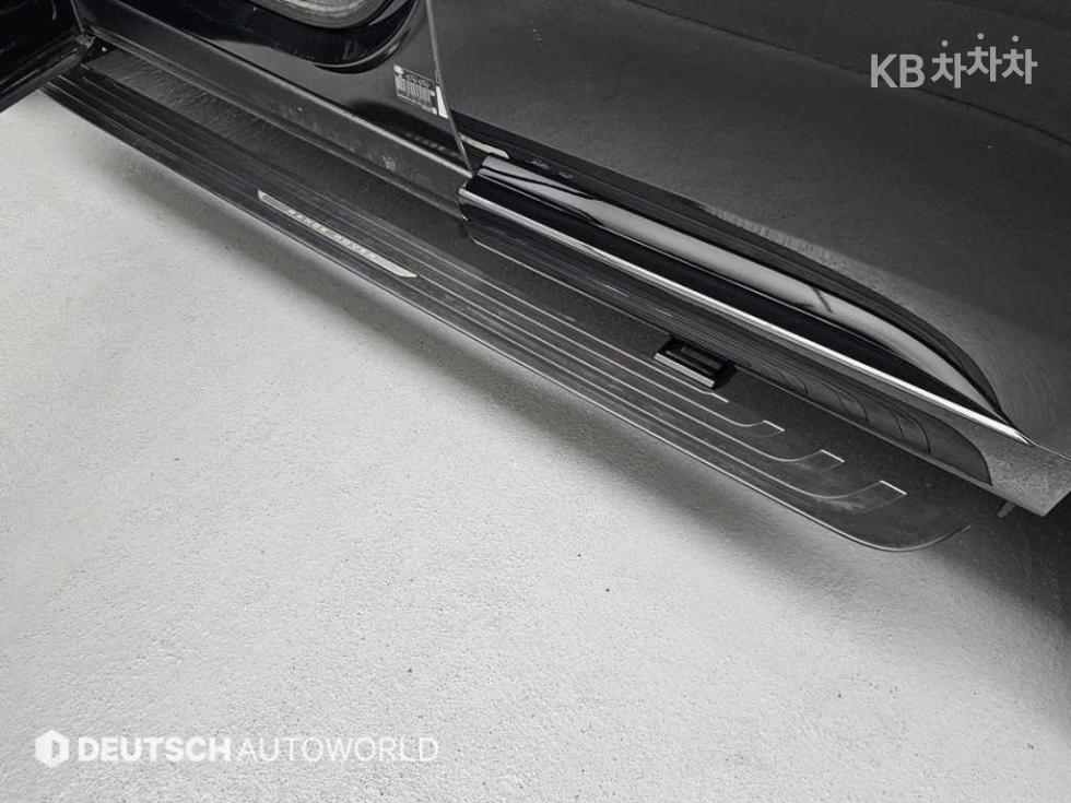 Land Rover Range Rover — miniaturë 16