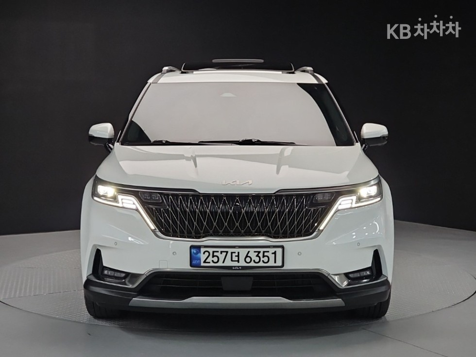Kia Carnival — miniaturë 2