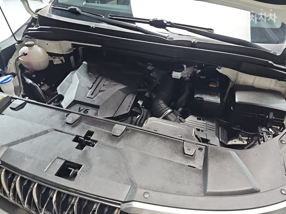 Kia Carnival — miniaturë 5