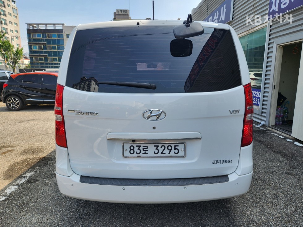 Hyundai Starex — miniaturë 3