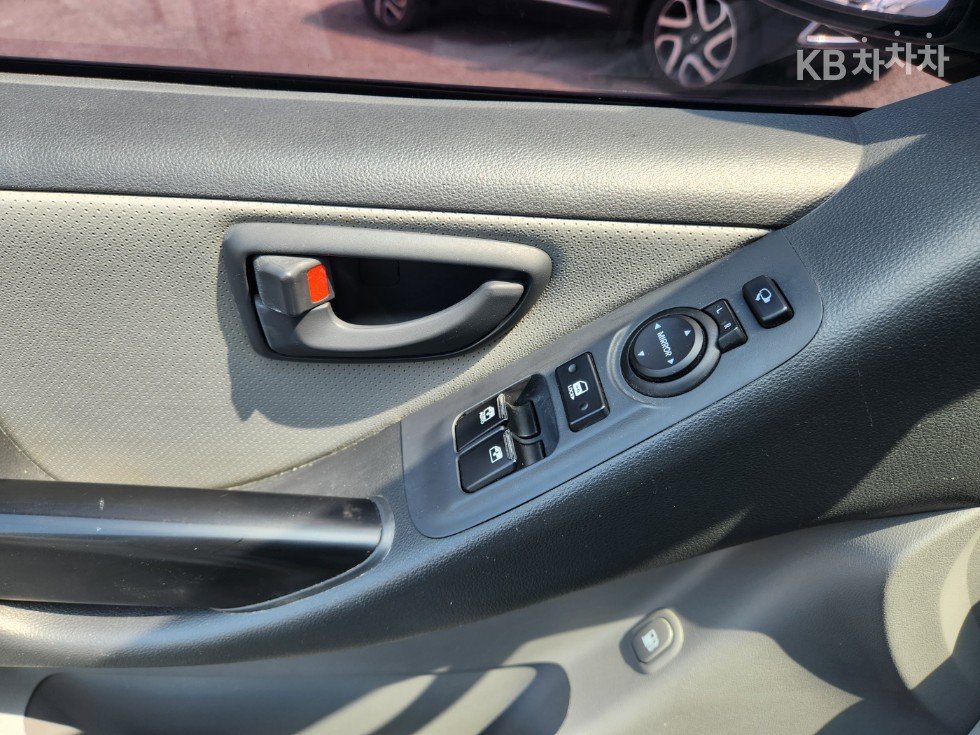 Hyundai Starex — miniaturë 12