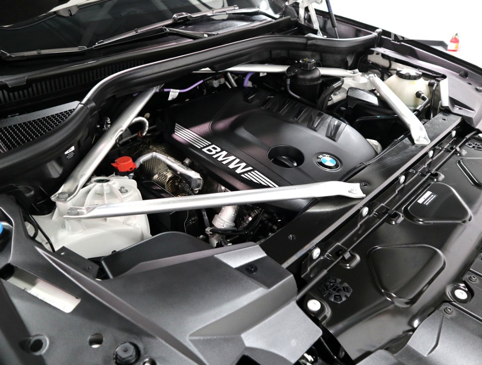 BMW X5 — miniaturë 6