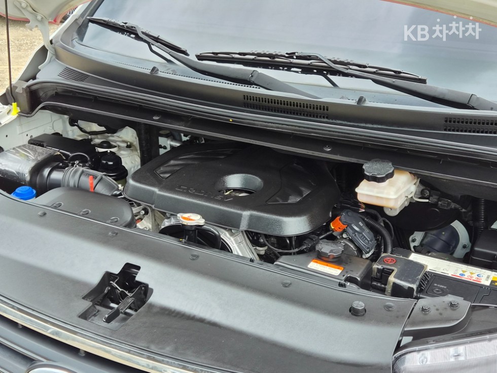 Hyundai Starex — miniaturë 3