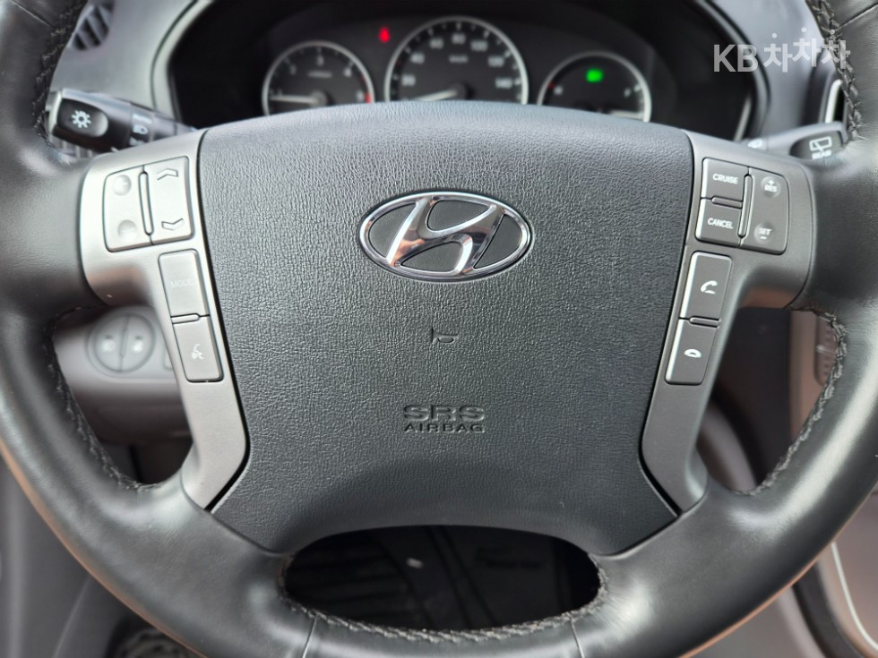 Hyundai Starex — miniaturë 13